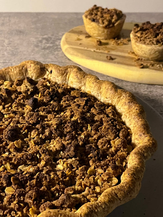 Apple Pie with Oat Streusel